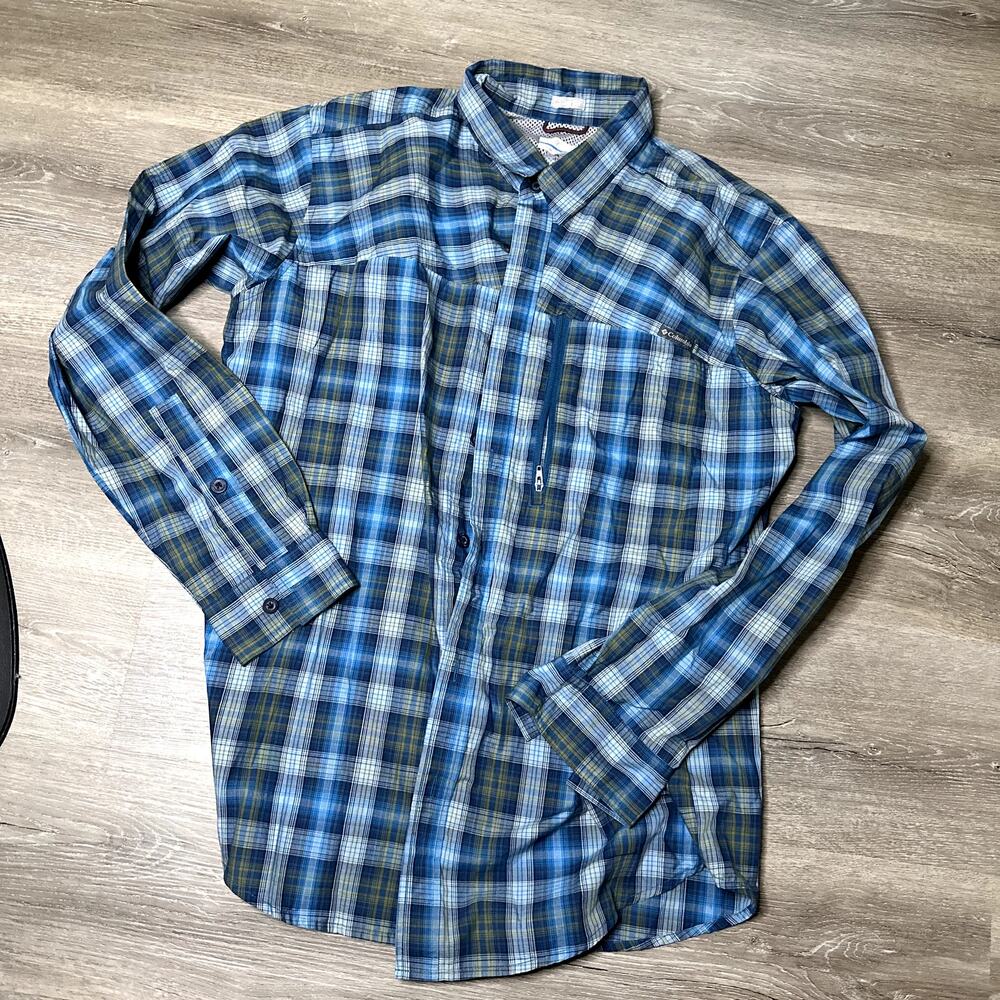 Columbia Slim Fit Blue Gray Plaid Button Up Shirt Size Medium